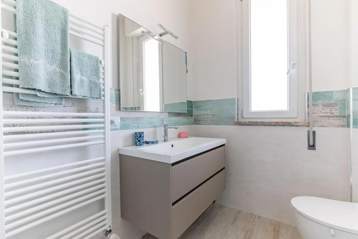 Chez Ale, With Panoramic Terrace In Viareggio Apartment