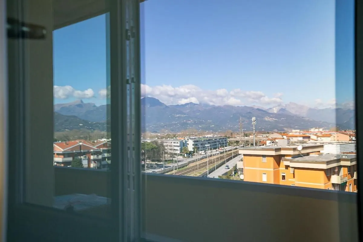 Chez Ale, With Panoramic Terrace In Viareggio Apartment Italy