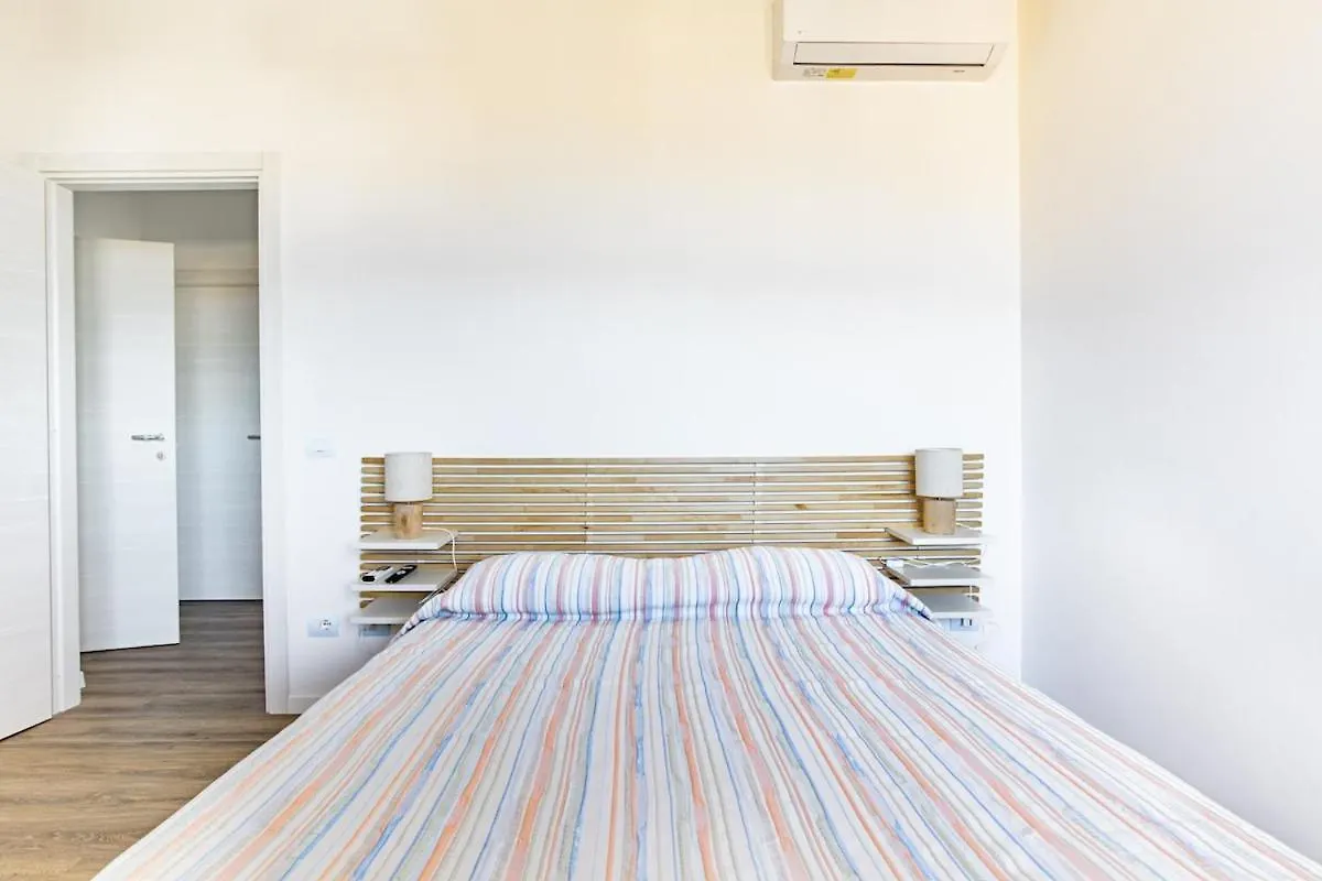Chez Ale, With Panoramic Terrace In Viareggio Apartment