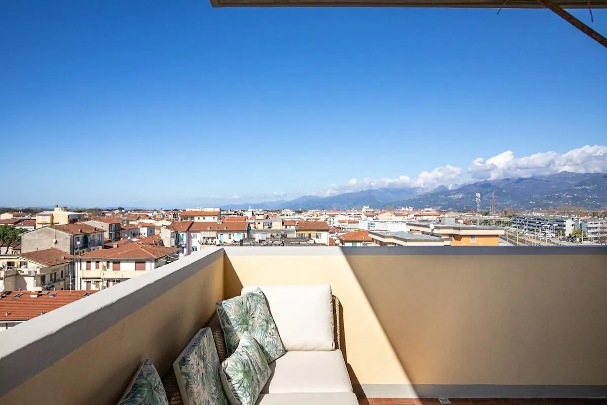 Chez Ale, With Panoramic Terrace In Viareggio Apartment 0*,
