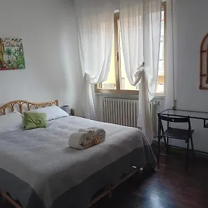 Couette-café Florinda, Viareggio