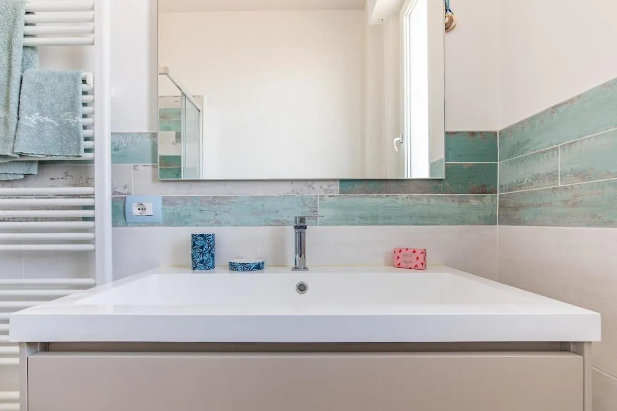 Apartament Chez Ale, With Panoramic Terrace In Viareggio Włochy